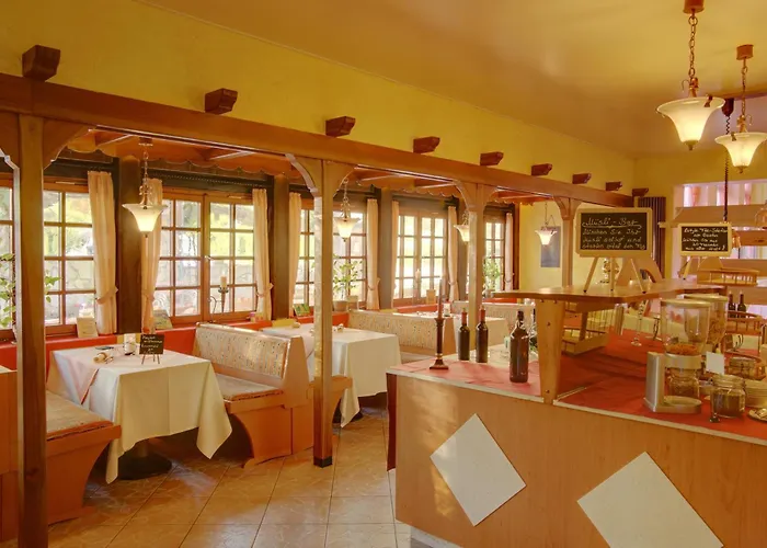 호텔 Naheschloesschen 3*